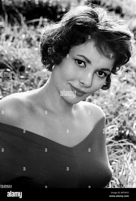 La Actriz Karin Dor 1958 Fotografía De Stock Alamy