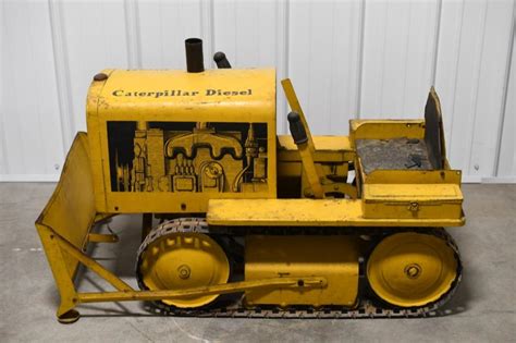 Lot Original Caterpillar D4 Pedal Dozer Tractor