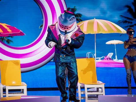 Qui Etait Cache Dans Mask Singer - Mask Singer : qui se cache derrière le Requin ? - Télé Star