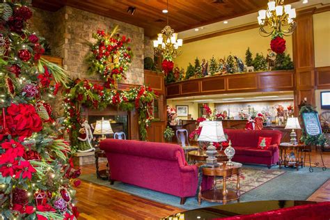 Year Round Christmas Hotel In Pigeon Forge Tennesse