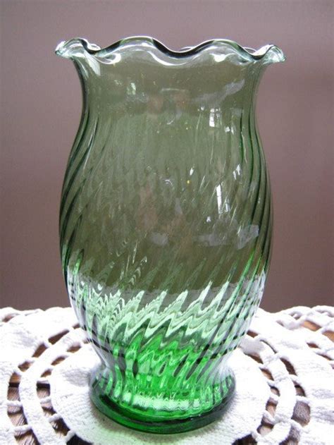 vintage lovely green glass vase swirl pattern with ruffle etsy