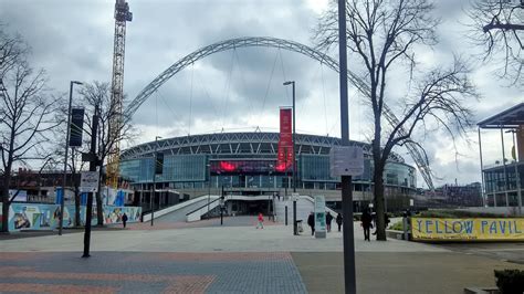 Supermarkets ( costco, tesco, asda, sainsburys),ikea, wilkinsons, wembley. London 2016 Day 5 (6/3/2016) - London Designer Outlet and Wembley Stadium