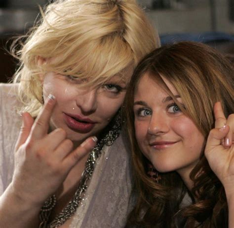 Seine musik mag sie aber nicht besonders. Nirvana-Witwe: Courtney Love verliert Vormundschaft für ...