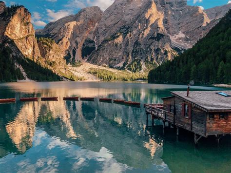 Lago Di Braies Conheça Um Dos Lagos Mais Bonitos Da Itália