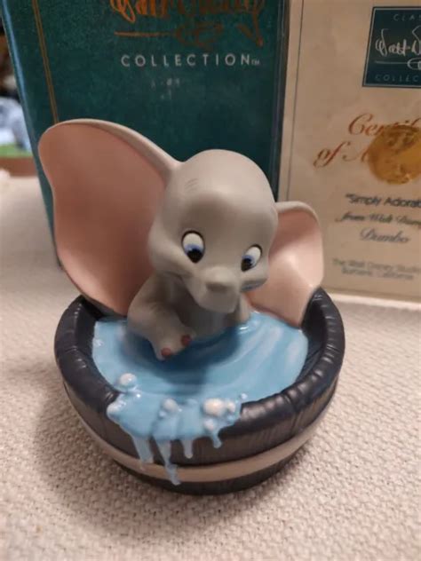 Walt Disney Classics Collection Wdcc Dumbo Simply Adorable Membership