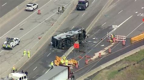 I 35w Reopens After Crash Shuts Down Northbound Lanes Near Heritage