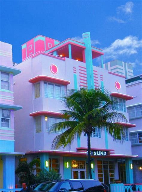 Uniquely in downtown miami, a lot of the growing is up instead of out. 20 images that will transport you to Art Deco Miami | Art ...