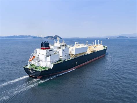First Of Six New Lng Carriers Delivered To Bp