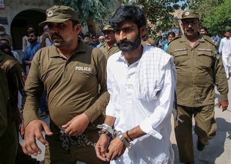 Brother Of Qandeel Baloch Pakistani Internet Star Gets Life Term For