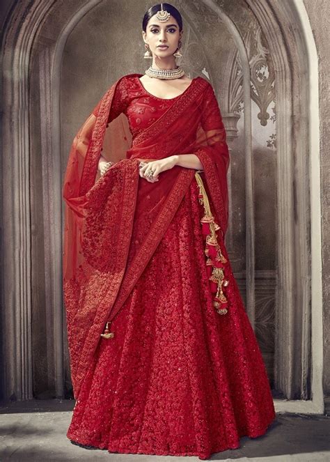 And wedding dress designers spend years learning about fine art, history, the science of color and texture. 30+ Ravishing Punjabi Bride Wedding Dress For The Perfect ...