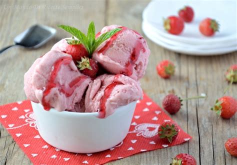 Gelato Alla Fragola Con O Senza Gelatiera