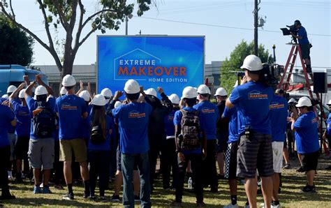 ‘extreme Makeover Home Edition Reboot In The Works At Abc With The