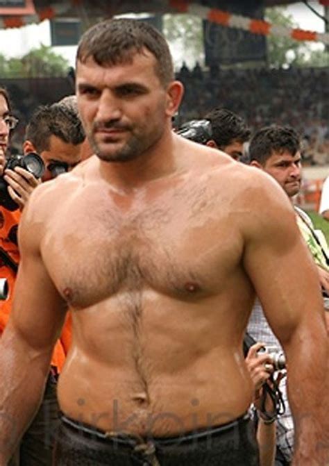 oily macho turkish muscle man wrestling oil ew but otherwise very close to how i see