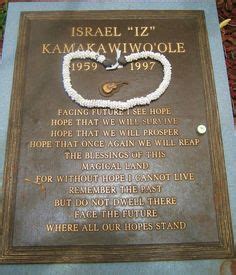 Lo stile musicale di israel kamakawiwo'ole è proprio caratterizzato da un recupero dei motivi tradizionali della sua cultura d'origine, contaminati però con altre strumentazioni e con altri generi musicali, in primis jazz e reggae. 72 Best Hawaiian Singers and Mele images | Hawaiian, Music ...