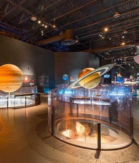 Laval means the valley in old french and is the name of: Cosmodome Laval | Tourisme Laval