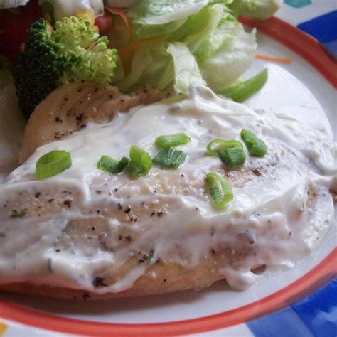 Garnish with pepper flakes, parsley, and lemon slices and enjoy! Tilapia with Creamy Sauce | Recipe | Food recipes, Creamy sauce, Tilapia recipes