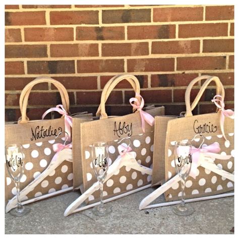 Show your appreciation for your bride squad with these super cute bridesmaid gift ideas for personalised gifts and ideas on what to put inside your bridesmaid gift boxes! 52 Inexpensive Bridesmaid Gift Ideas to Show Your Love ...