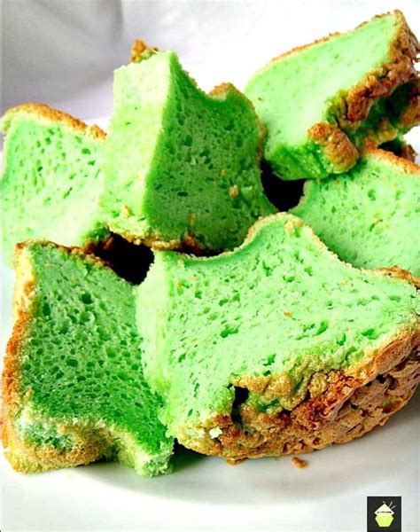 What for breakkie on a lovely weekend ?? How To Make A Chiffon Cake. Here I made a Pandan flavour ...