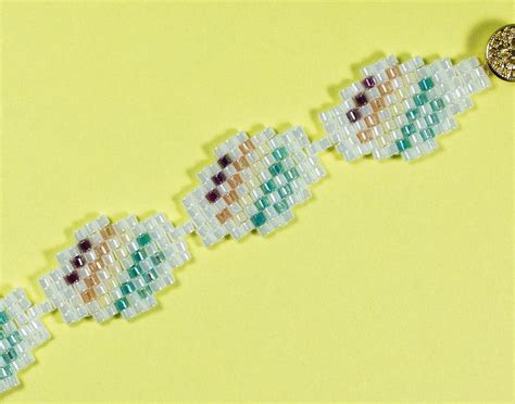 Increase And Decrease Bead Square Stitch Tutorial