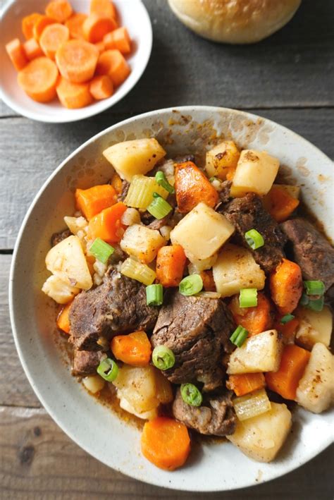 The perfect cold night stew, this classic homemade beef stew goes perfectly with some artisan bread or my favorite dinner roll recipe. The Best Instant Pot Beef Stew Recipe - Easy Family Dinner