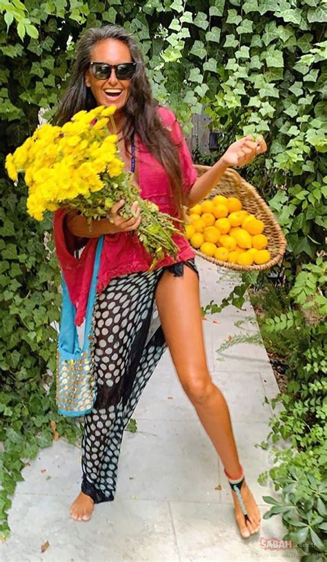 Çukur'da remzi karakterini oynayan çağrı atakan hakkında eda taşpınar'ı dövüp tehdit ettiği gerekçesiyle hakkında mahkeme tarafından 5 yıl hapis cezası isteniyor. Eda Taşpınar aşk orucunu bozdu! Eda Taşpınar ile oyuncu ...