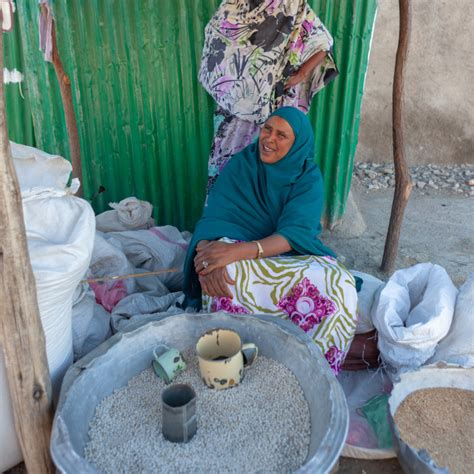 Somali Women In The Grain Market Woqooyi Galbeed Region Hargeisa Somaliland License
