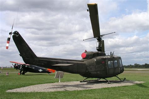 Bell Uh 1h Iroquois Huey Specifications And Photos