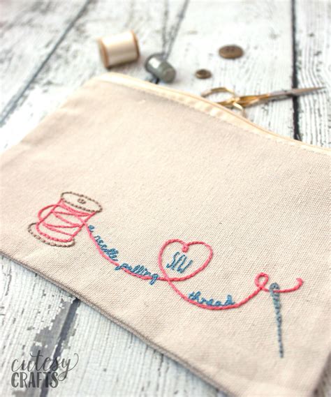 Adorable DIY "Sew a Needle Pulling Thread" Bag | Free Hand Embroidery