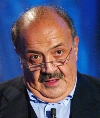 Maurizio costanzo (born 28 august 1938) is an italian television host, journalist, screenwriter and film director. Maurizio Costanzo - Wikipedia