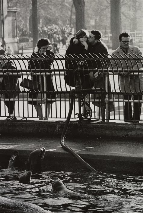 Photos Garry Winogrand The Photographer Who Captured The Madness Of The