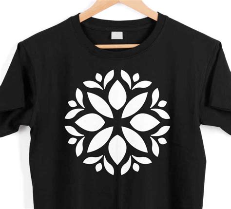Camiseta Con Silueta De Flor Simple Tenvinilo