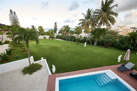 Luxury In Nassau Bahamas Luxury Homes Mansions For Sale Luxury Portfolio