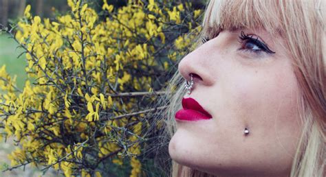 Getting A Septum Piercing Heres Everything You Need To Know About It