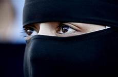 niqab muslim veil why hijab laga dispute