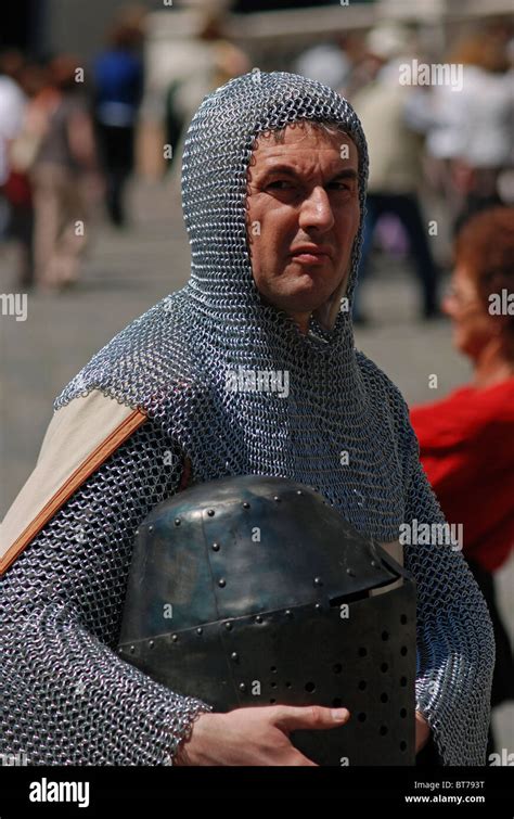 Knight In Chainmail At Medieval Reenactment Stock Photo Alamy