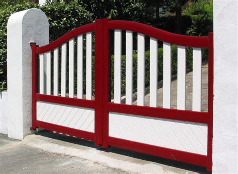 Contoh gambar pagar minimalis modern. Kombinasi Warna Cat Pagar Rumah Minimalis yang Elegan ...