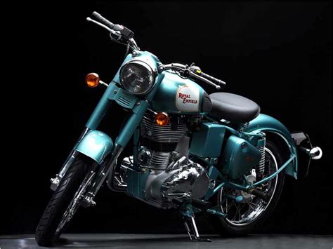 Royal Enfield Classic 500 Squadron Blue Introduced At Inr 186688
