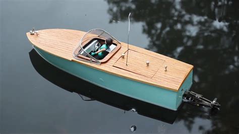 Very Nice 50s Wooden Speedboat Kit Rc Build And Water Test Youtube