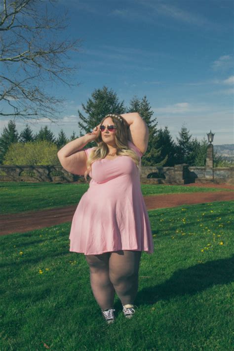 Thumbs Pro Chubbycartwheels The Curves Reign Collection From Chubby