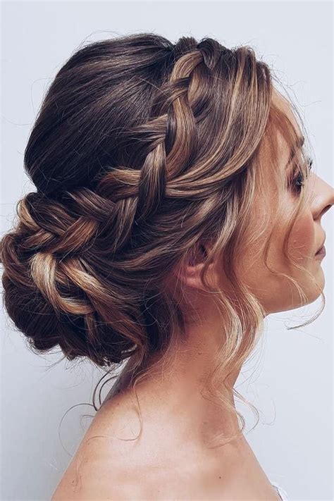 Stunning Bridal Hairstyle For Shoulder Length Hair For Hair Ideas