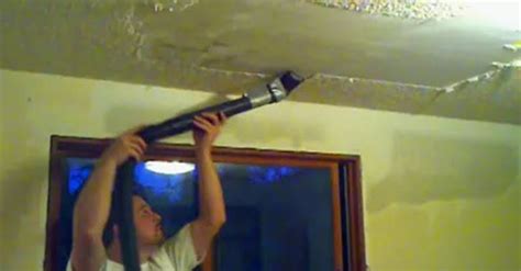 How to remove a popcorn ceiling. Man Wants To Remove His Popcorn Ceilings. Look What ...