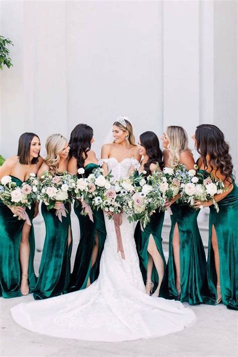 Emerald Green Winter Wedding Dresses Images 2022