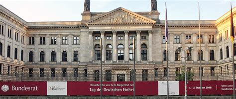 Die schweizer regierung, der bundesrat, ist die oberste vollziehende behörde (exekutive) des landes. Bundesrat - Startseite