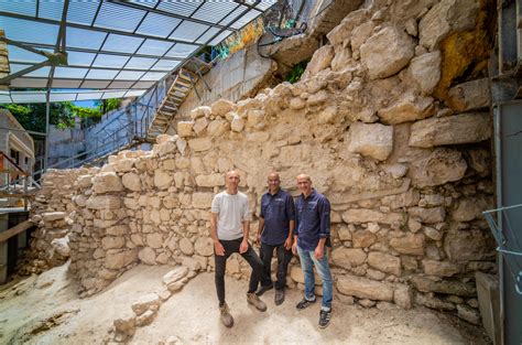 Missing Wall Of Biblical Jerusalem Discovered Biblical Archaeology Society