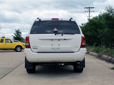 Curt Trailer Hitch for Jeep Grand Cherokee 2001 - 13051