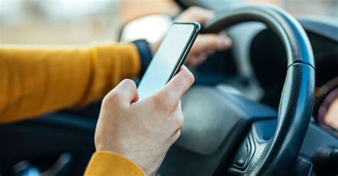 Ontario Distracted Driving Law 2020 Penalties And Fines Mg Law