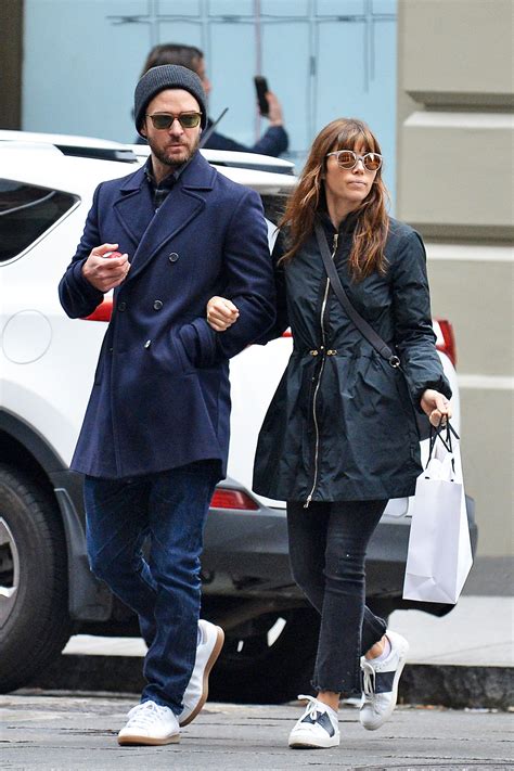 Justin timberlake and jessica biel's relationship: Jessica Biel and Justin Timberlake - Shopping in NYC 11/26 ...
