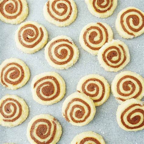 Basic Chocolate And Vanilla Pinwheel Cookies Wilton Recipe Pinwheel