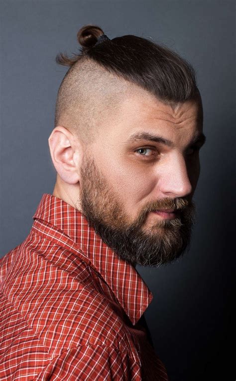The Top Knot Hairstyle Visual Guide For Men 7 Different Styles In