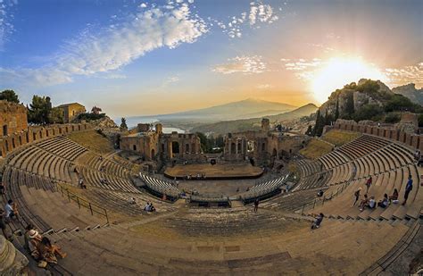 The Ancient Theatre Of Taormina Sicilian Blog Smart Guide Of Sicily